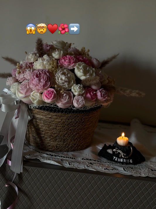 Bouquet Eleganza Chanel – 70/80 Candele Artigianali in Cera di Soia