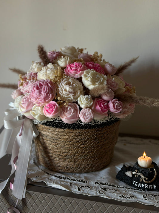 Bouquet Eleganza Chanel – 70/80 Candele Artigianali in Cera di Soia